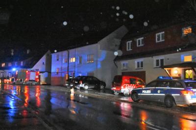 Frickenhausen-Linsenhofen: Starker Qualm loest Feuerwehreinsatz aus